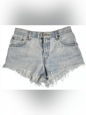 Levi’s 550 Vintage Cut-Off Denim Shorts | Light Wash | Size 8